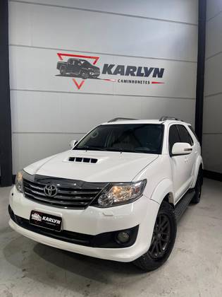 TOYOTA HILUX SW4 3.0 SRV 4X4 16V TURBO INTERCOOLER DIESEL 4P AUTOMÁTICO